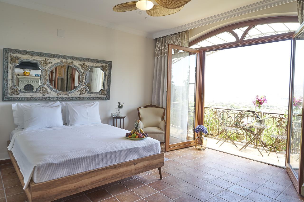 Villa Taraca Alacati Romantik Otel (Adults Only) Exterior photo